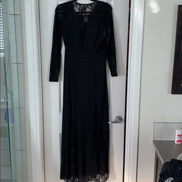 Gorgeous Black Full Length Dress - Picture 1 of 3